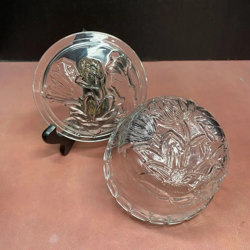 Glass Candy Or Trinket Dish Raised 3D Flower Vintage 1980s with Lid